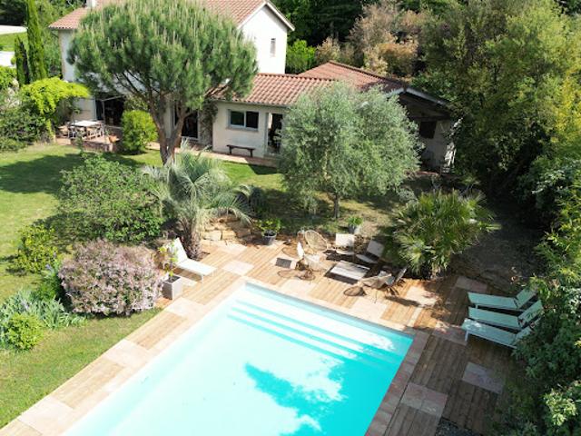 Maison avec terrasse