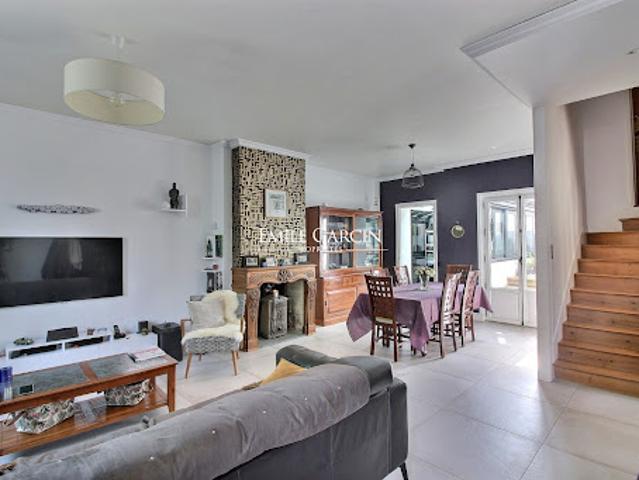 Maison avec terrasse