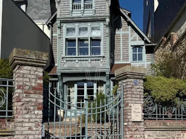Maison avec terrasse