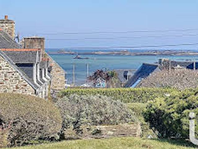 Maison avec jardin et terrasse