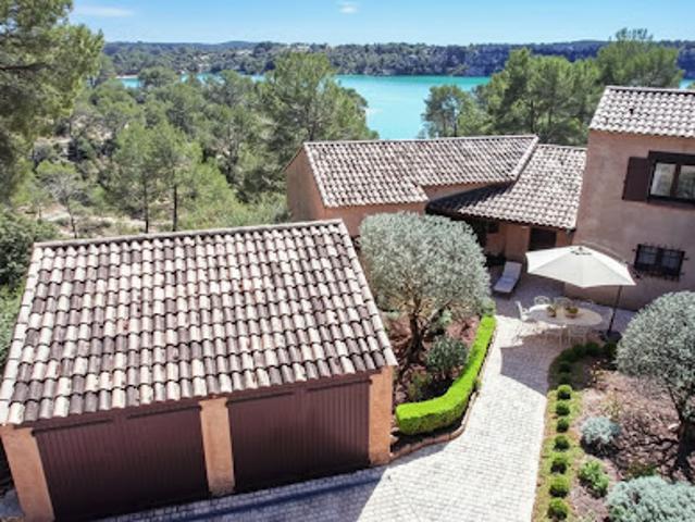 Maison avec terrasse