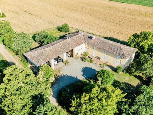 Maison avec terrasse