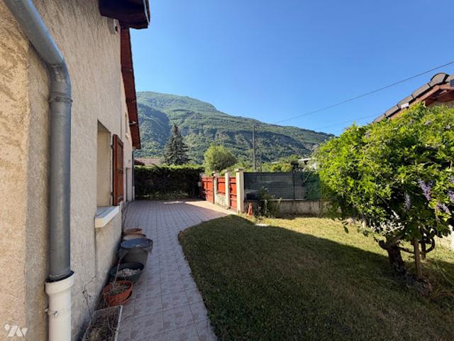 Maison avec terrasse
