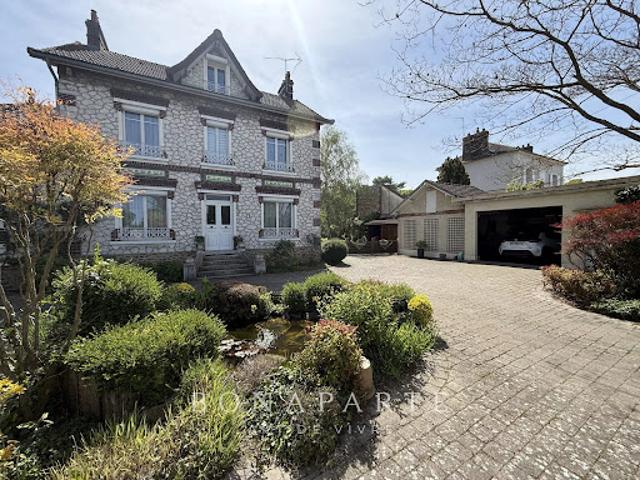 Maison avec terrasse