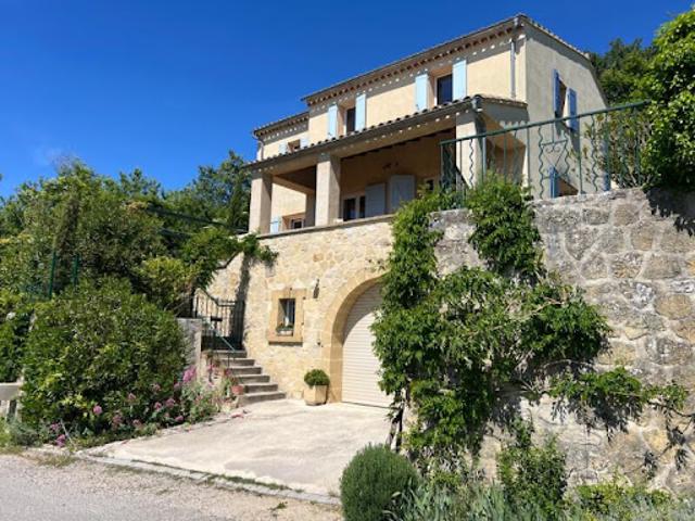 Maison avec terrasse