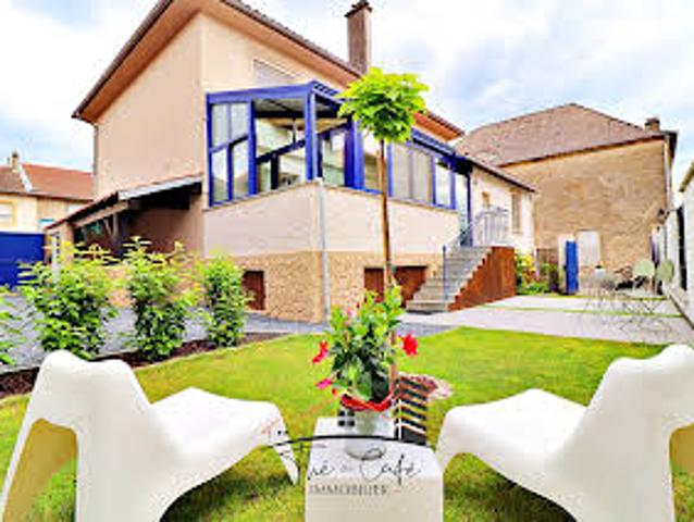 Maison avec terrasse