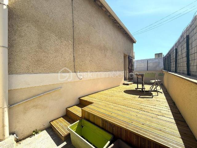 Maison avec terrasse et 3 chambres
