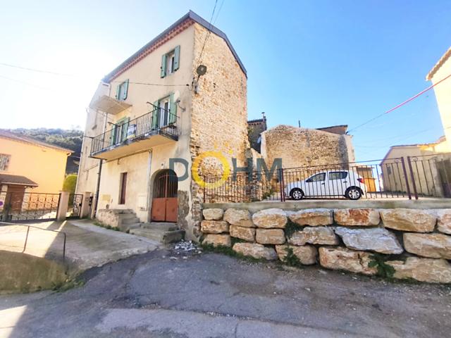 Maison avec terrasse et vue dominante Aux portes des Céve