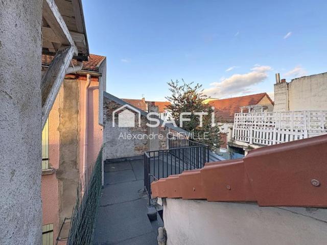 Maison avec terrasse et cour Quartier Hôpital