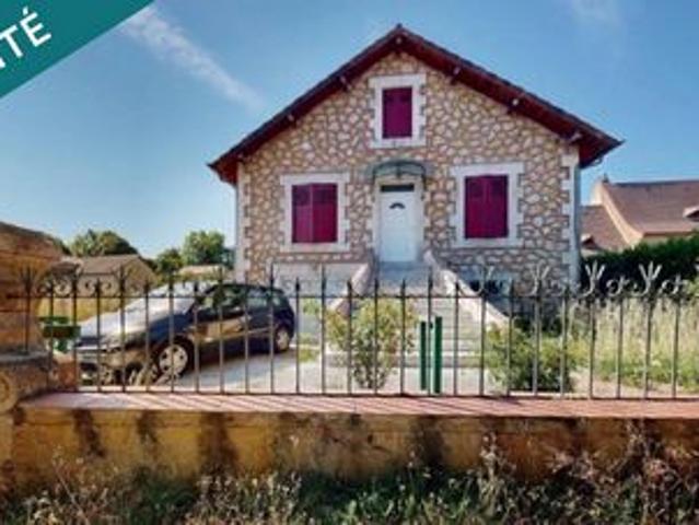 Maison avec terrasse et jardin