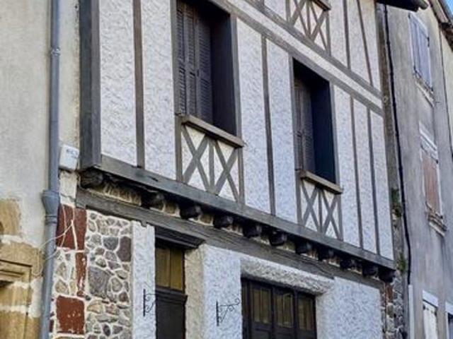 Maison avec trois chambres