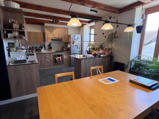 Maison avec un appartement T2