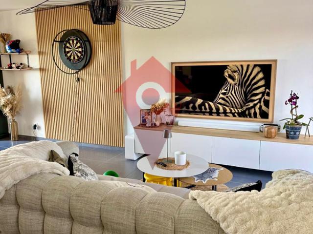 MAISON AVEC VUE