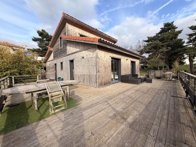 Maison Avec Vue 92m² Ruynes en Margeride