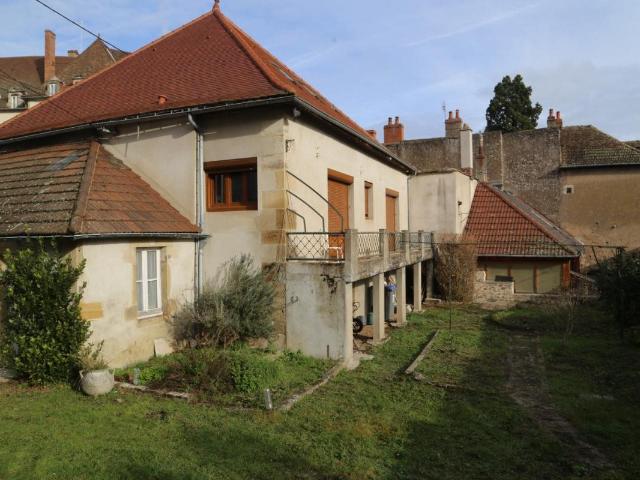 Maison avec vue sur la pleine nature 94m² Autun