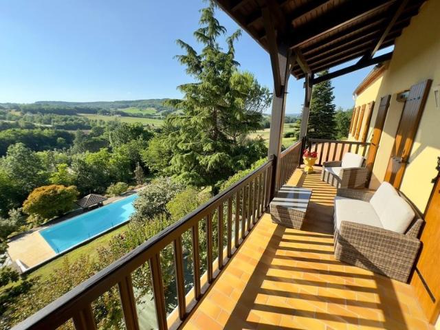 Maison avec vue panoramique + piscine – Penne d’Agenais 47 135m² Penne d'Agenais
