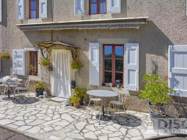 Maison avec appartement indépendant, grand jardin et dépenda. 172m² Caylus