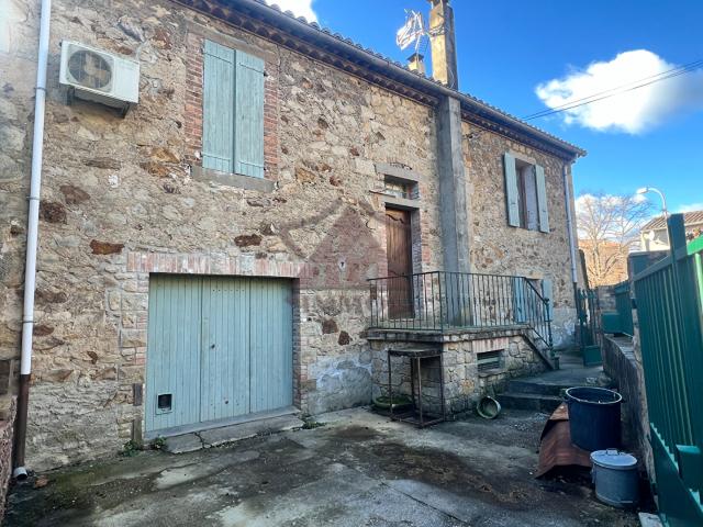 Maison avec appartement indépendant loué