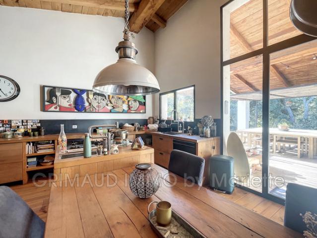 maison avec atelier, belles prestations