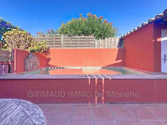 Maison avec bassin et 4 chambres 84m² Grimaud