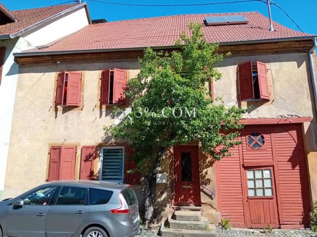MAISON AVEC CACHET AU COEUR DU VILLAGE DE BAREMBACH