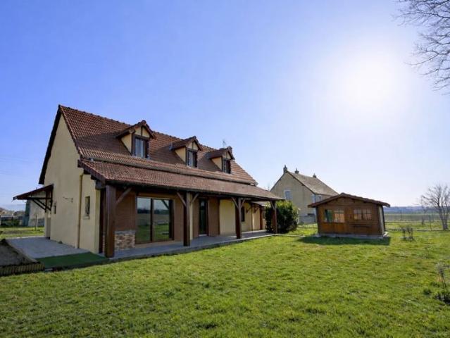Maison avec cachet Saint Pourçain Sur Sioule 132m² avec Garage double