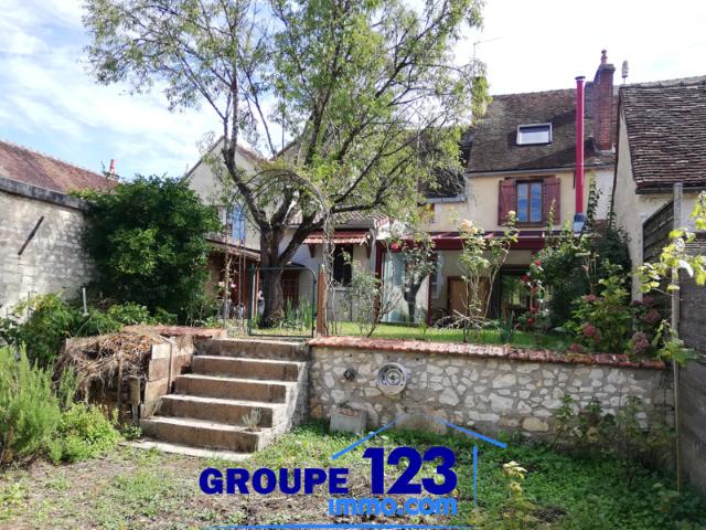 Maison avec charme de la pierre à moins de 10 minutes de la