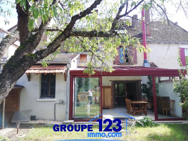 Maison avec charme de la pierre à moins de 10 minutes de la. 99m² Bassou
