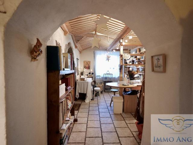 Maison avec cour intérieure coeur de village Lac Annecy