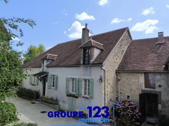 Maison avec dépendances
