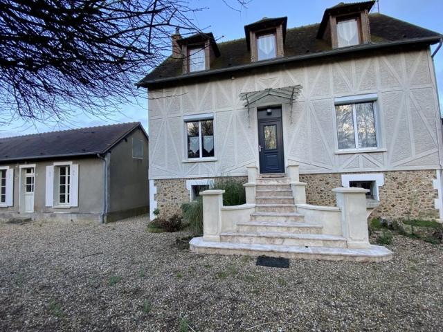 Maison avec dépendances en Normandie