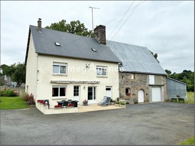 Maison avec dépendances et 6920 m² de terrain