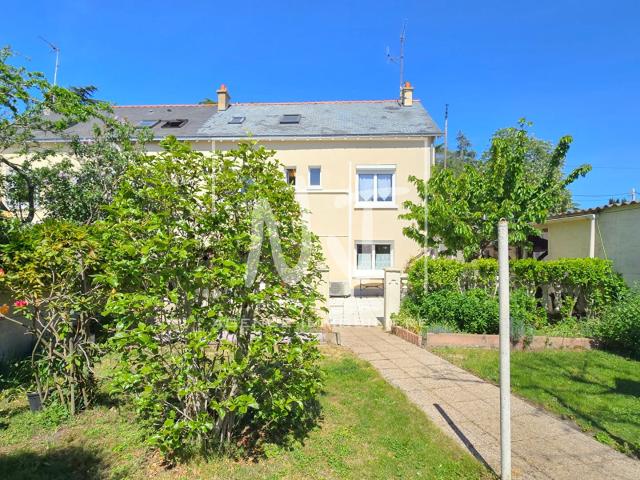 Maison avec dépendances et locatif Sainte Gemmes Sur Loire 125m² Sainte Gemmes sur Loire