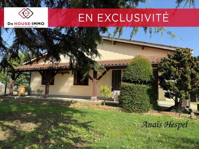 Maison de plain pied avec granges et 2 hectares de terrain: un fort potentiel à révéler !