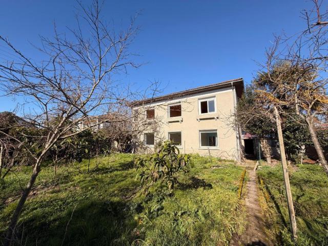 MAISON AVEC DOUBLE POSSIBILITÉ D'HABITATION QUARTIER LAUBA