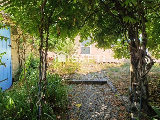 Maison avec du cachet, calme, tout à l'égout