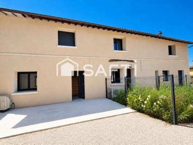 Maison avec du cachet, au calme, village