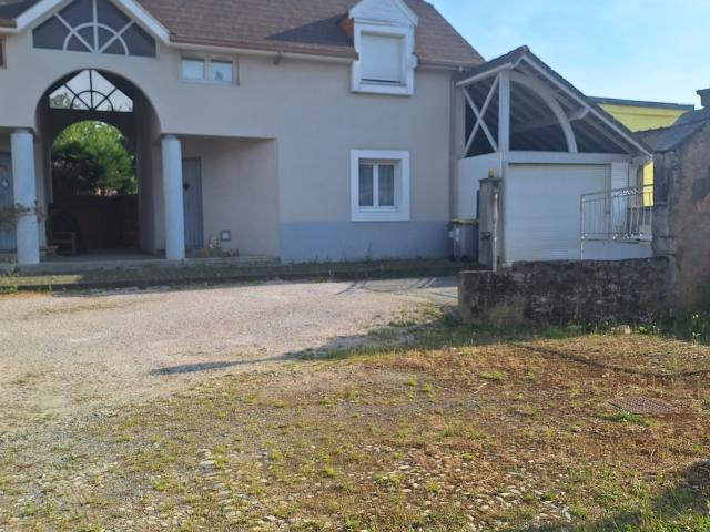 MAISON AVEC ETAGE