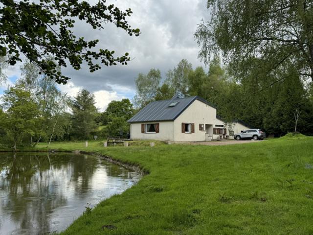 Maison avec etang