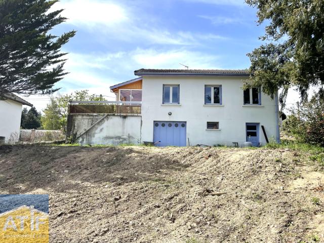 Maison avec fort potentiel secteur calme