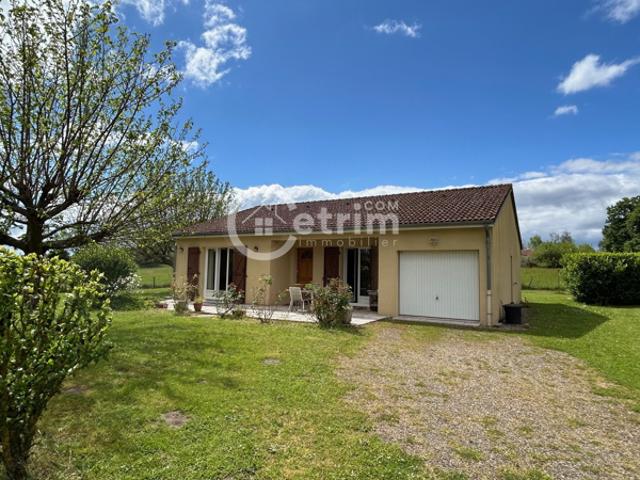 Maison avec garage et jardin sur une parcelle de 1.522 m2