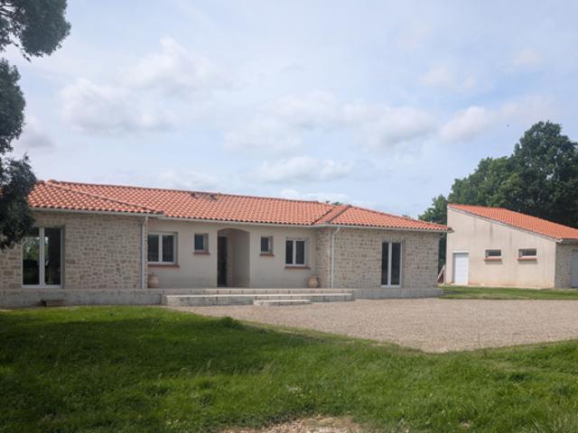 Maison avec garage séparé