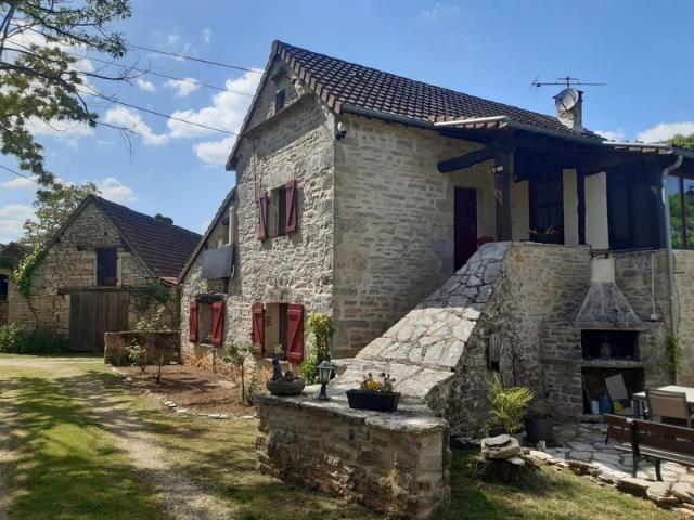 Maison avec gite et piscine 280m² Salvagnac Cajarc