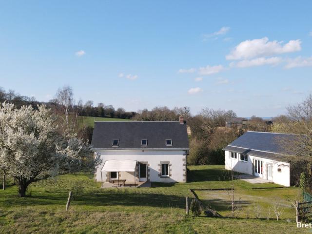 Maison avec Gîte secteur Villaines la Juhel 138m² Saint Germain de Coulamer