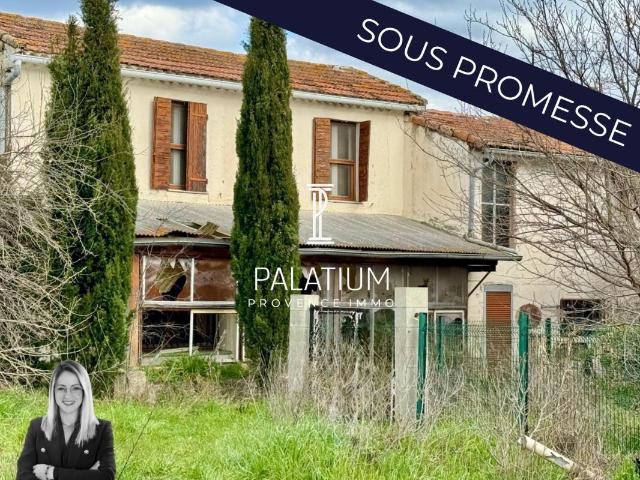 MAISON AVEC GROS TRAVAUX