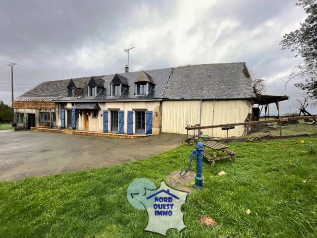 Maison avec hangars