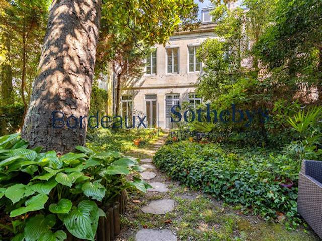 Maison avec jardin
