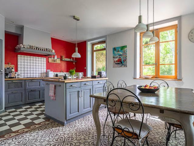 Maison avec jardin