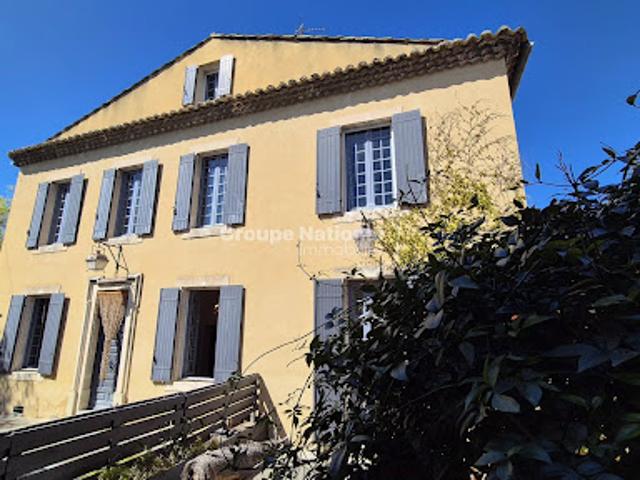 Maison avec jardin