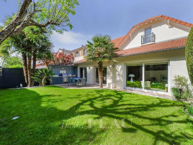 Maison avec jardin